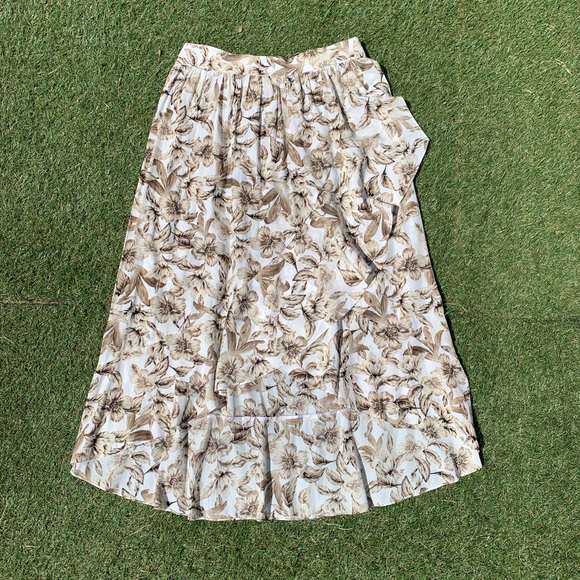 NEW! J. Jill Neutral Color Floral with Center Crossover Flowy Skirt - Picture 8 of 8